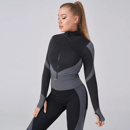 tenu-de-sport-noir-pratque